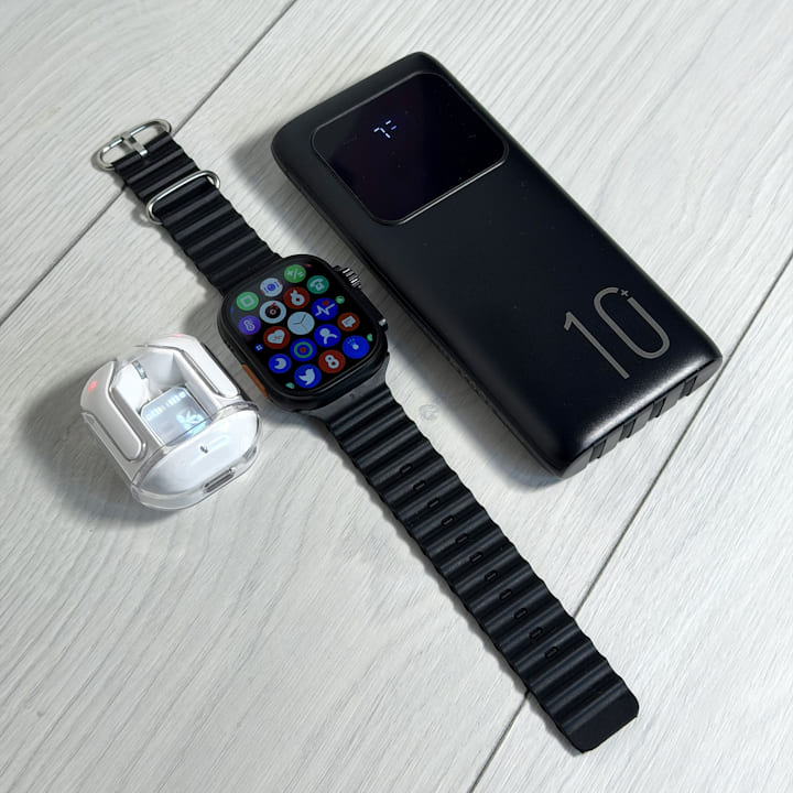 Вакуумні бездротові Bluetooth-навушники в прозорому кейсі